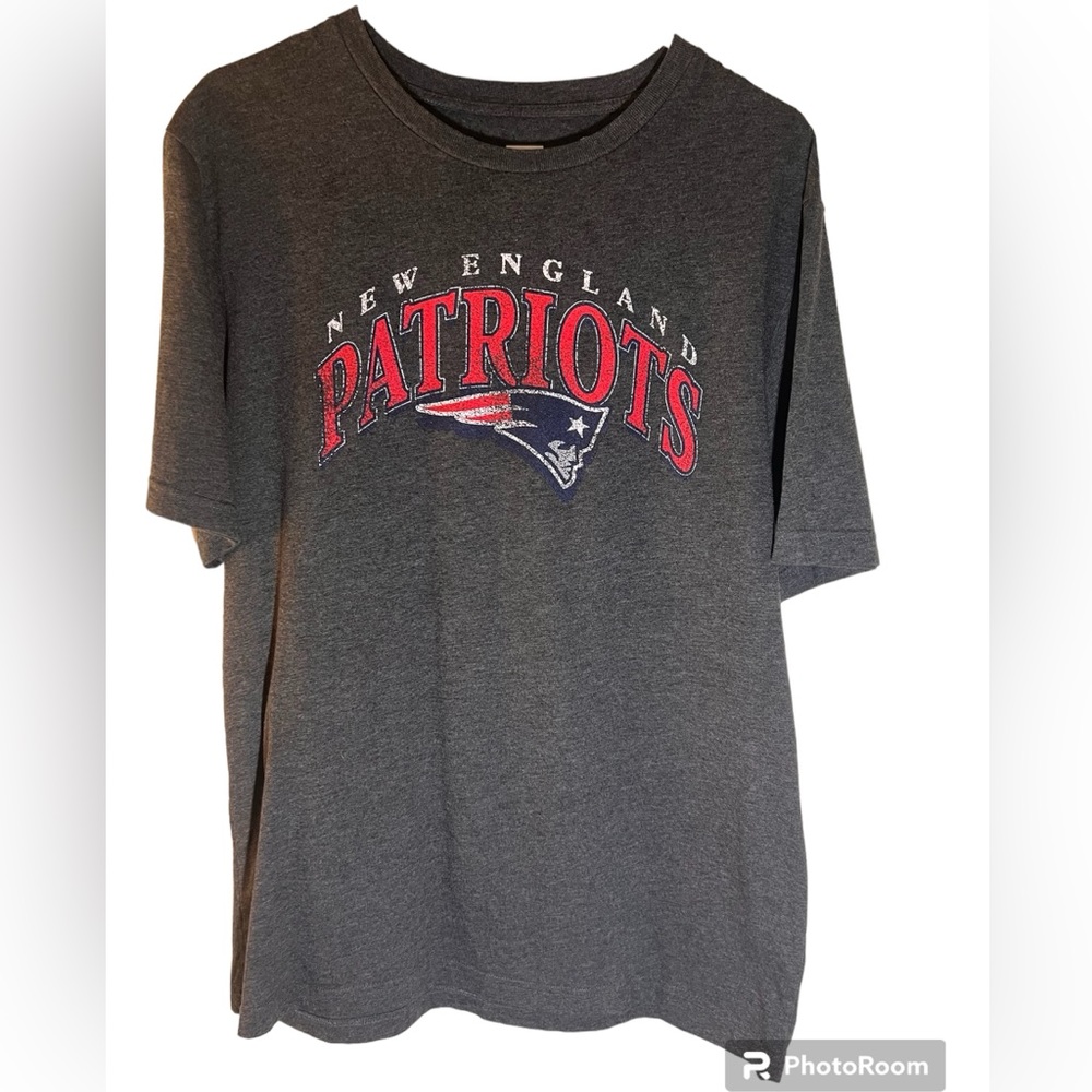 NFL New England Patriots Distressed Grey Short Sleeve T-shirt Size Large